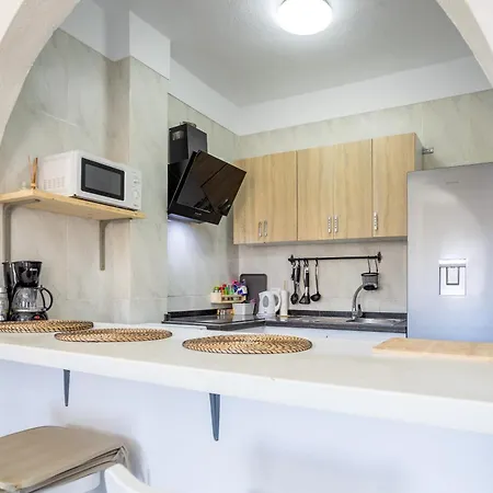 Home2book Ocean & Mountain View In Apartman *