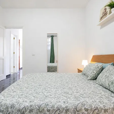 Apartman Home2book Ocean & Mountain View In